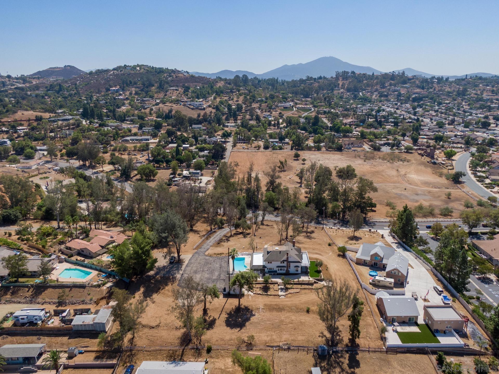 1758 Dehesa Road El Cajon, CA 92019 - Photo 44 of 44