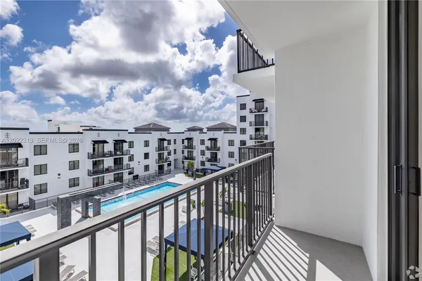 $2,600 | 2001 Northwest 67th Street, Unit 104, Miami, FL 33147