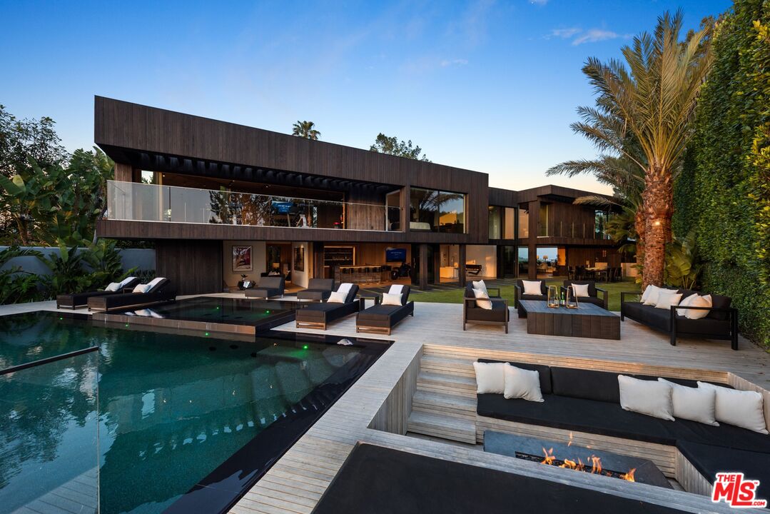 1663 Summitridge Drive Beverly Hills, CA 90210 - Photo 20 of 41 a view of a house with pool