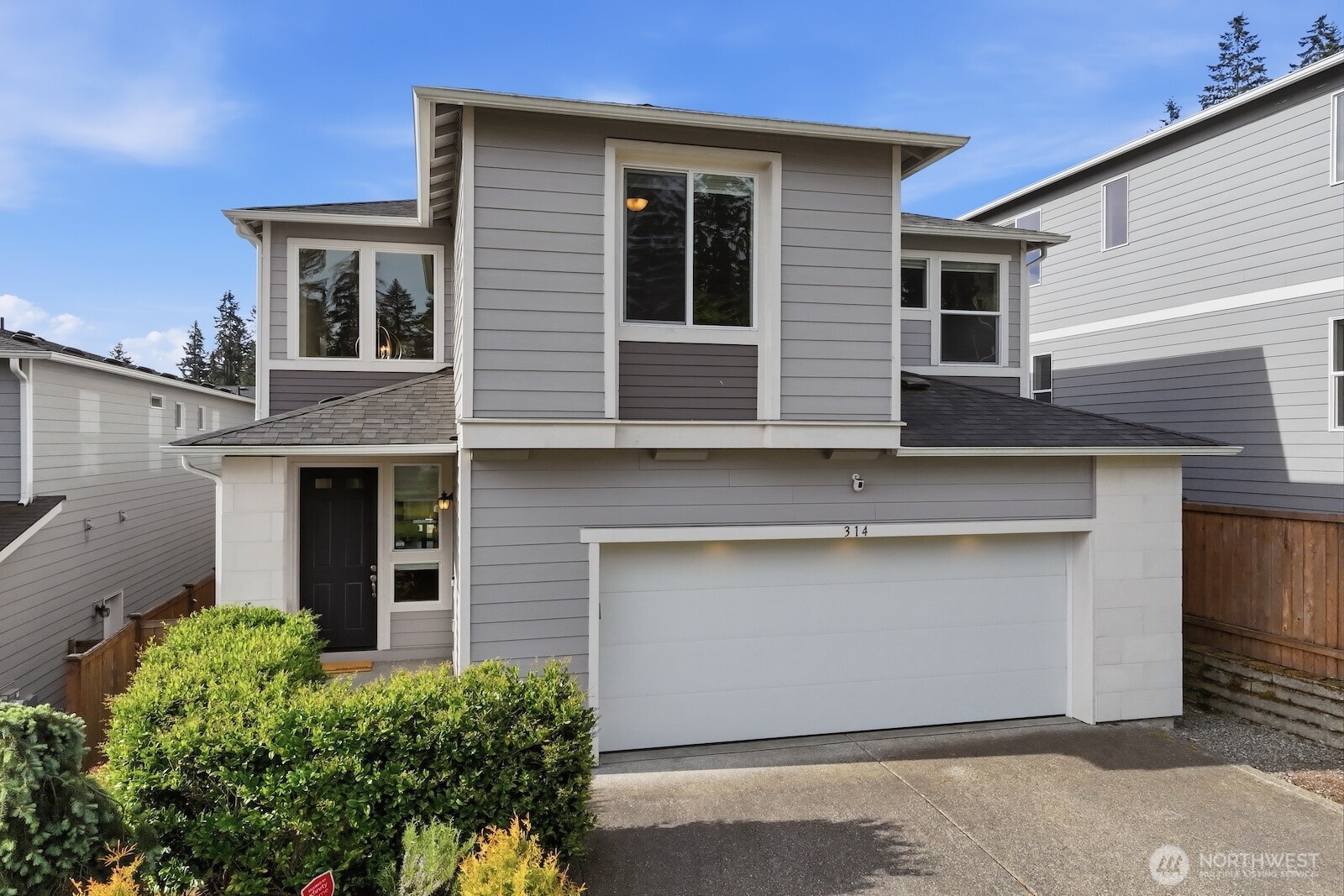 314 181st Street Southeast Bothell, WA 98012 - Photo 2 of 40