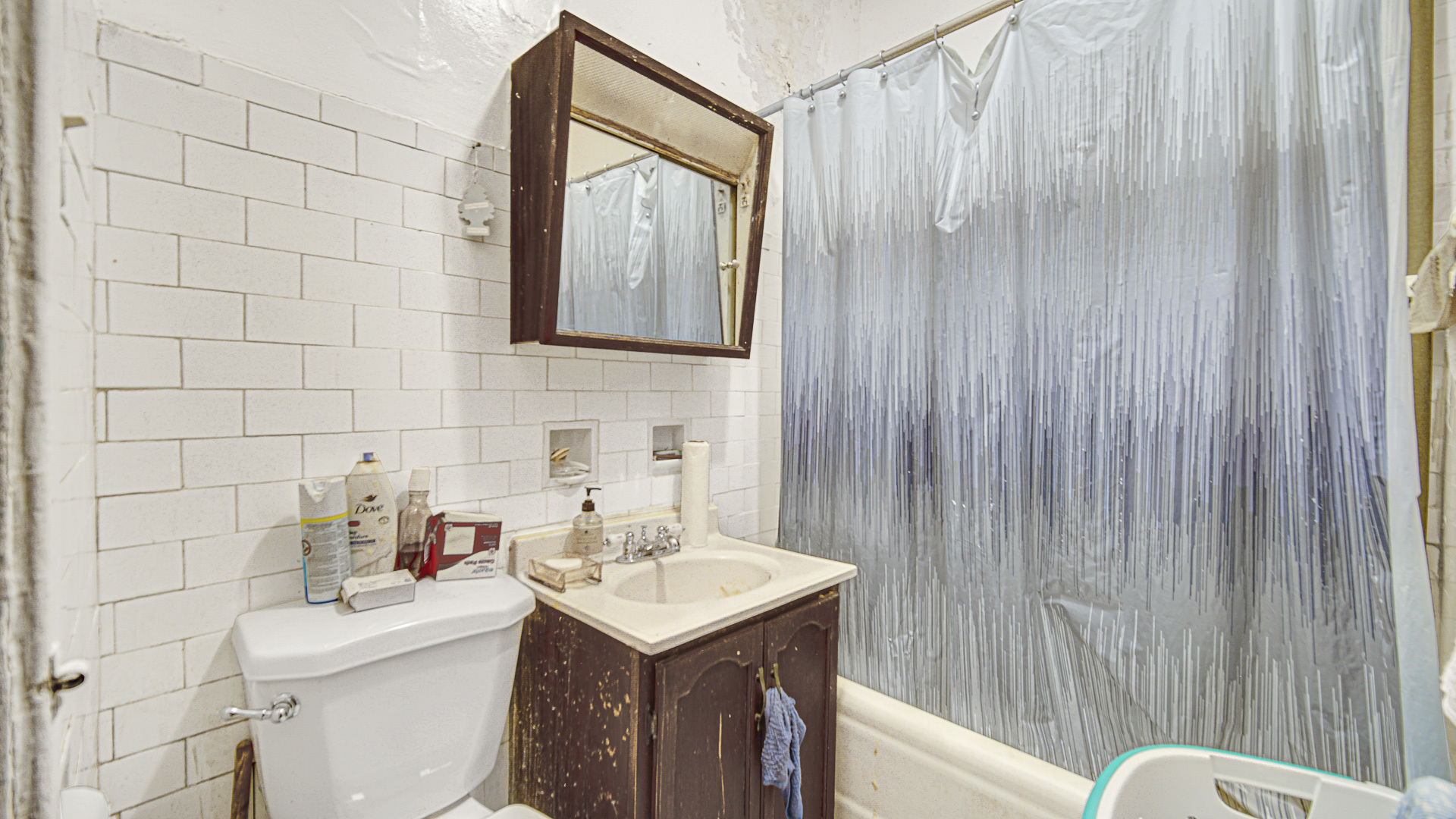 1634 West 68th Street Chicago, IL 60636 - Photo 18 of 34