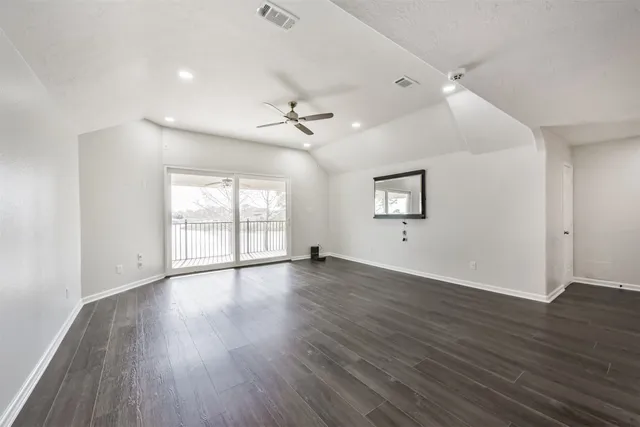 $5,300 | 2315 Bending Spring Drive, Pearland, TX 77584