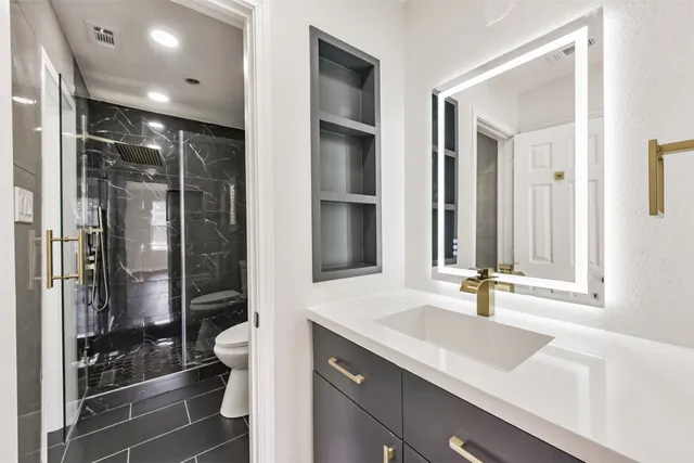 a view of a garden with trees