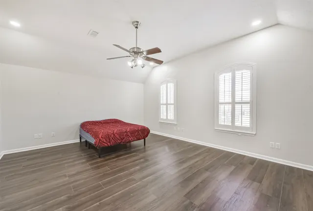 $5,300 | 2315 Bending Spring Drive, Pearland, TX 77584