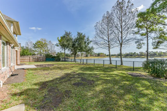 $5,300 | 2315 Bending Spring Drive, Pearland, TX 77584