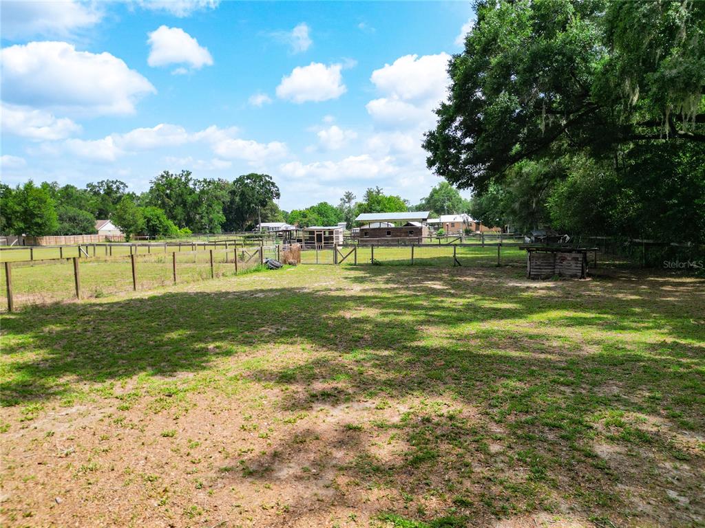3040 Northeast 97th Street Road Anthony, FL 32617 - Photo 59 of 65