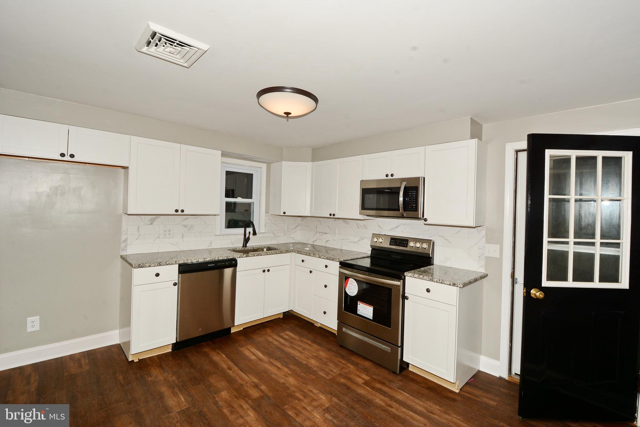 1551 Kbs Road Spring Grove, PA 17362 - Photo 2 of 25