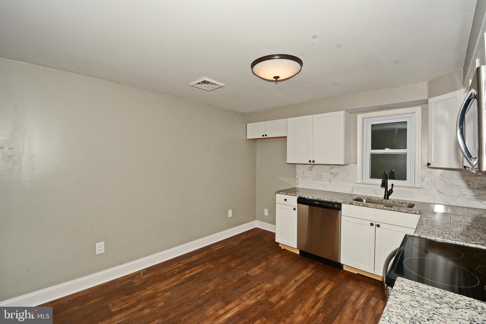 1551 Kbs Road Spring Grove, PA 17362 - Photo 3 of 25