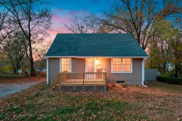 $237,500 | 7504 East 49 Street, Kansas City, MO 64129