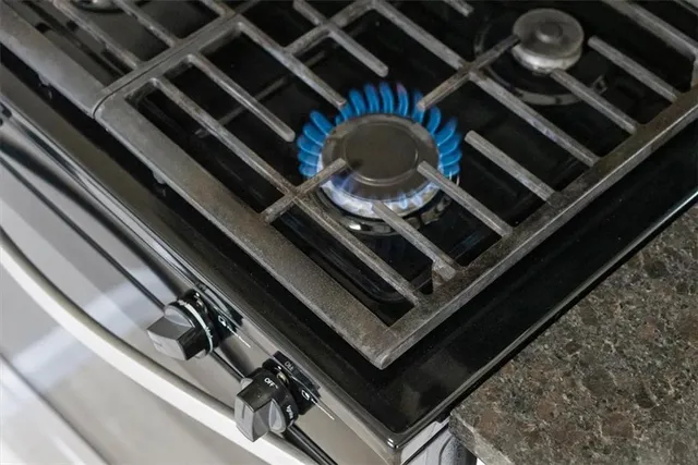 $242,000 | 7504 East 49 Street, Kansas City, MO 64129