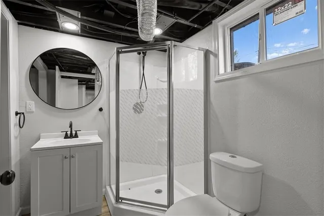 $242,000 | 7504 East 49 Street, Kansas City, MO 64129