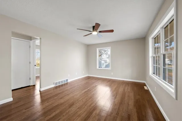 $242,000 | 7504 East 49 Street, Kansas City, MO 64129