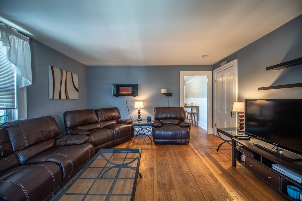 35 Locust Street, Unit 3 Danvers, MA 01923 - Photo 4 of 15