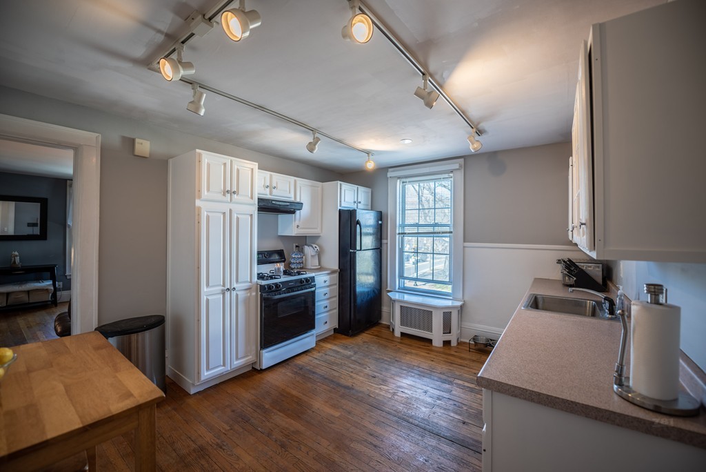 35 Locust Street, Unit 3 Danvers, MA 01923 - Photo 5 of 15