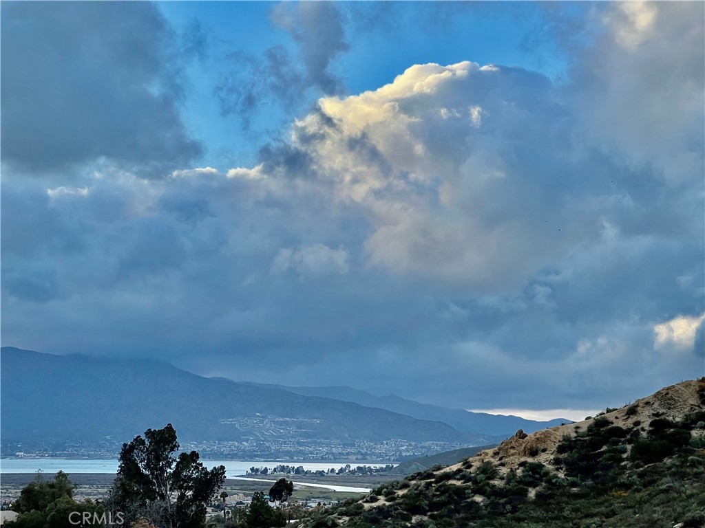 1 Sheri Lane Wildomar, CA 92595 - Photo 16 of 16 a view of a dry yard