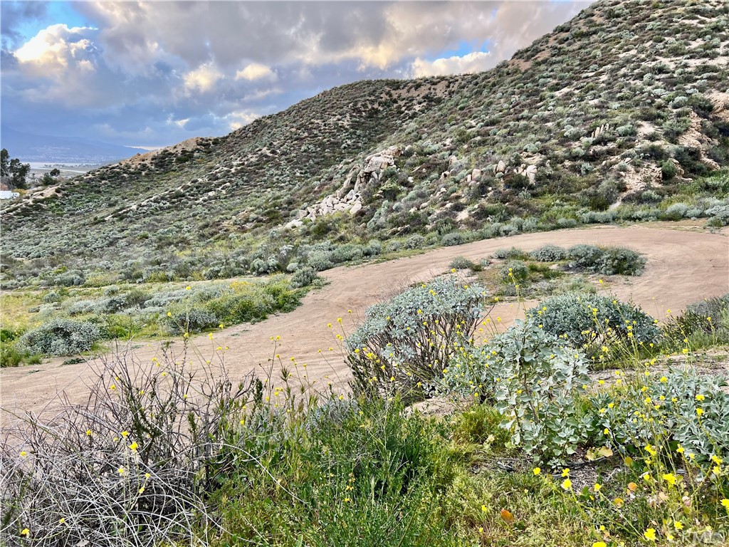 1 Sheri Lane Wildomar, CA 92595 - Photo 3 of 16 a view of a large building with a yard