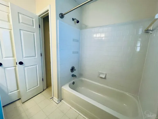 $1,550 | 4006 Glenway Drive, Pensacola, FL 32526