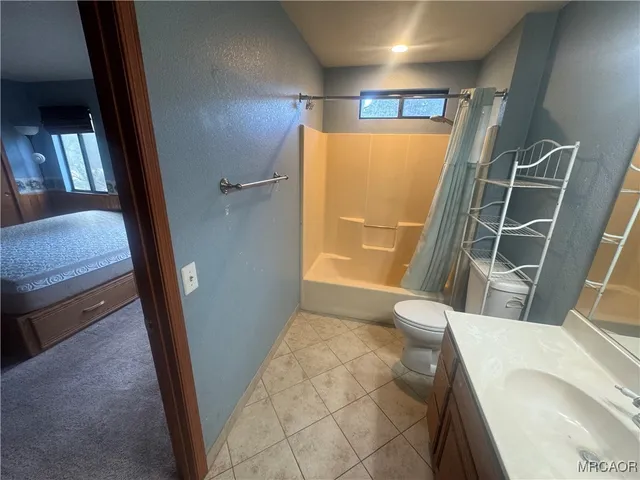 $2,500 | 871 A Lane, Big Bear City, CA 92314