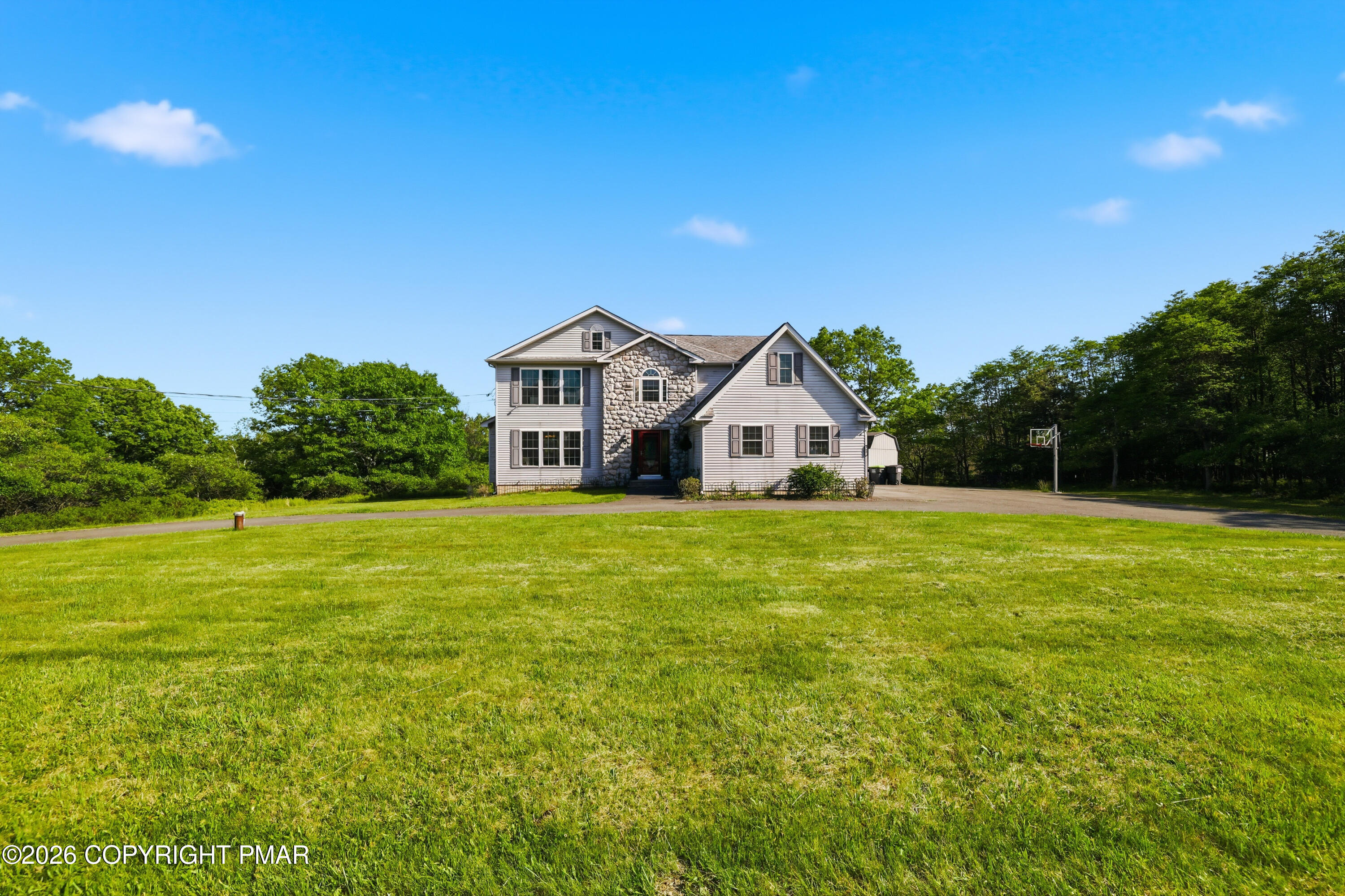2607 Ramon Drive Blakeslee, PA 18610 - Photo 2 of 67 Front