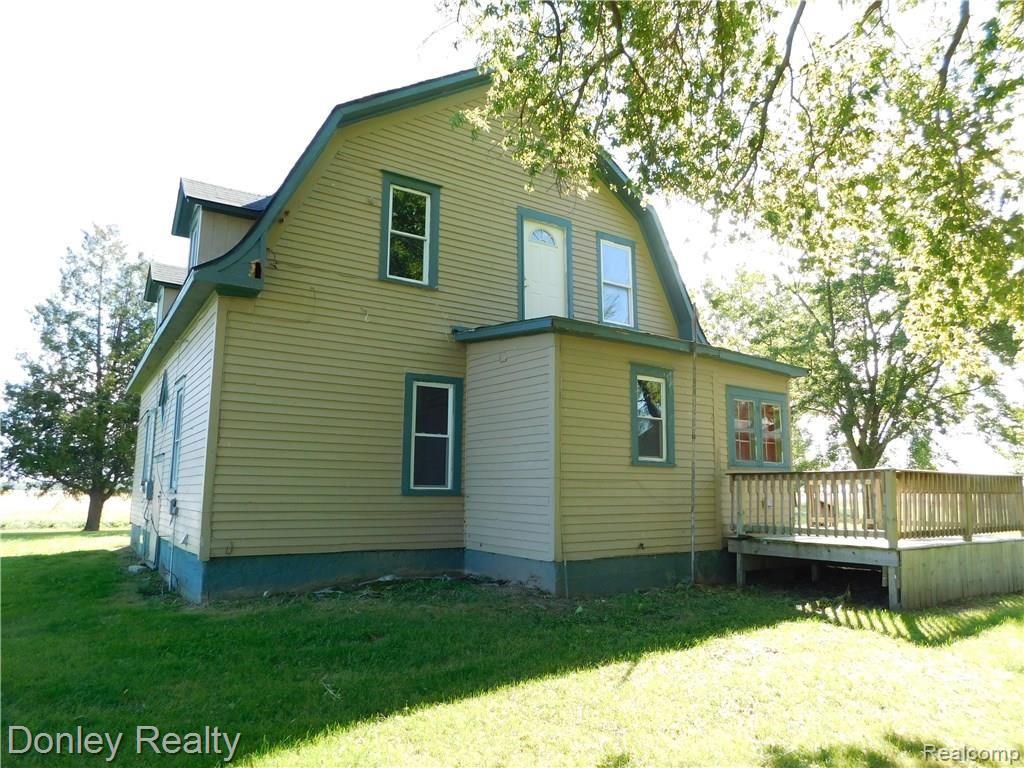 5140 Todd Road Croswell, MI 48422 - Photo 3 of 17 DSCN2124.JPG
