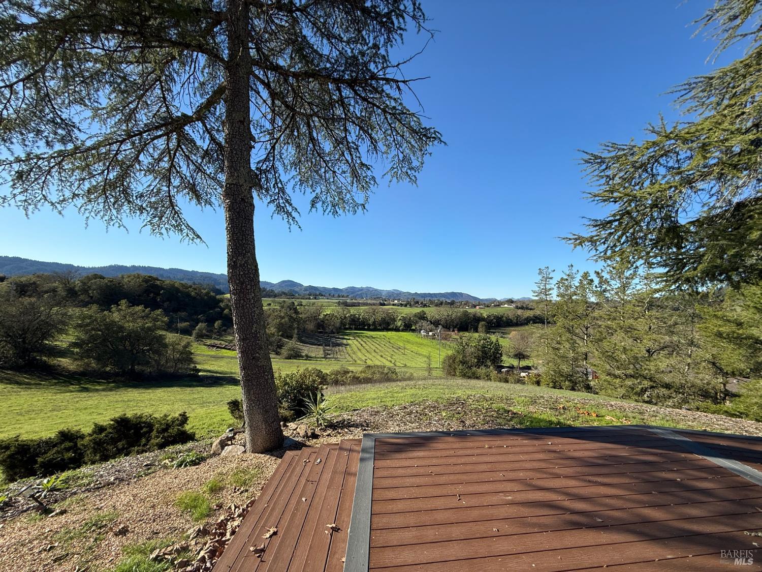 1676 Chiquita Road Healdsburg, CA 95448 - Photo 18 of 46