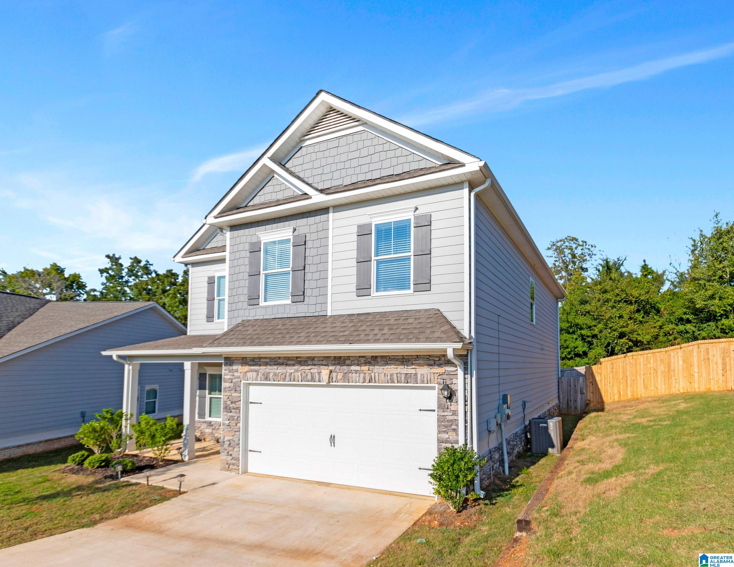 92 Valley Circle Lincoln, AL 35096 - Photo 2 of 41