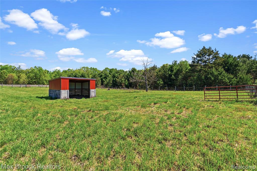 892 Barnes Lake Road Columbiaville, MI 48421 - Photo 43 of 85