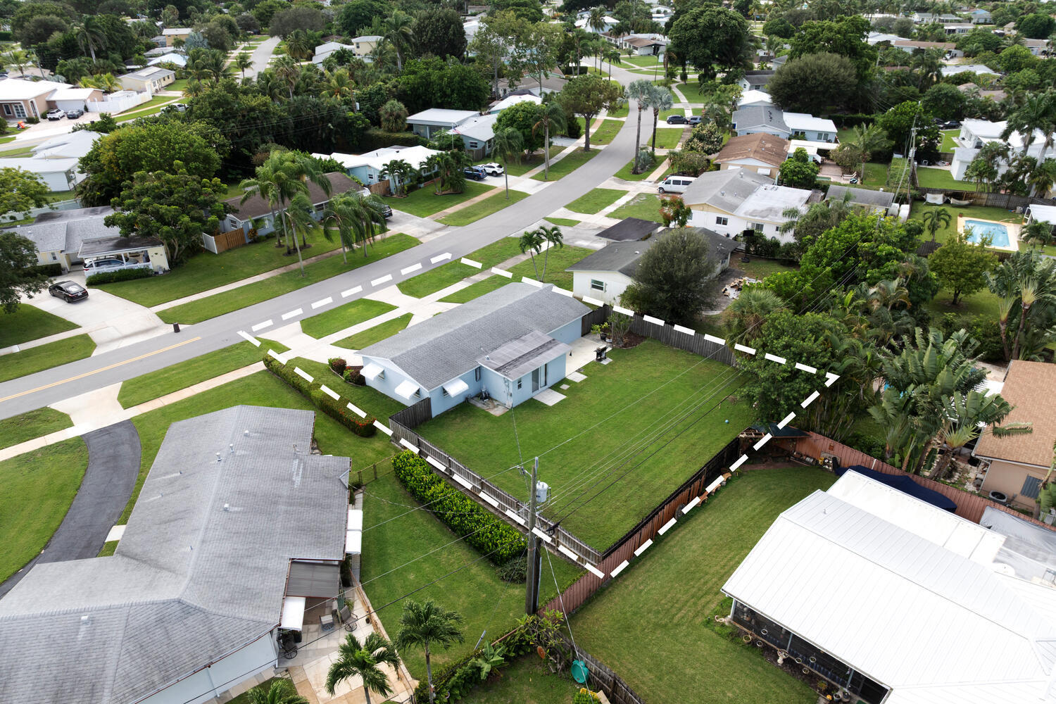 760 Cinnamon Road North Palm Beach, FL 33408 - Photo 2 of 27 760 Cinnamon Rd North Palm-large-027-002