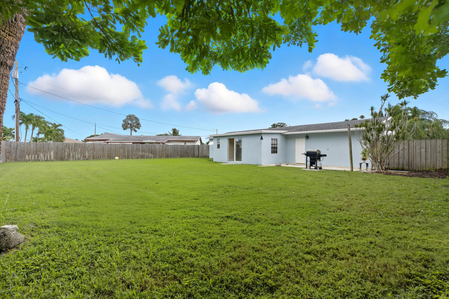 760 Cinnamon Road North Palm Beach, FL 33408 - Photo 23 of 27 760 Cinnamon Rd North Palm-large-018-026