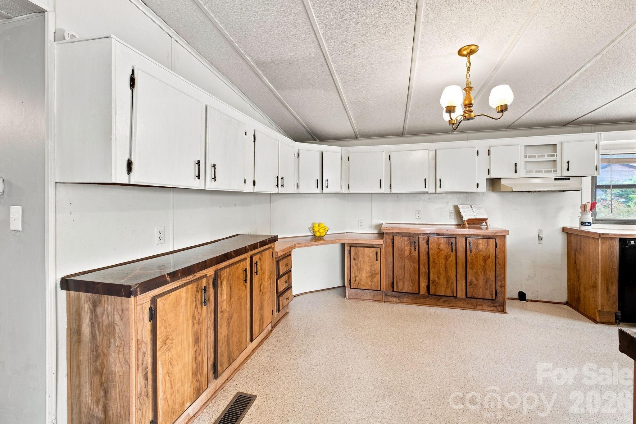 3411 Yount Road Newton, NC 28658 - Photo 9 of 48 Gallery Image 9