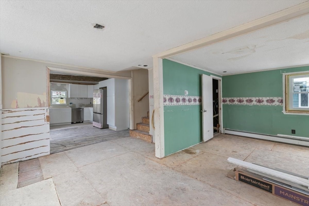 12 Shore Road Merrimac, MA 01860 - Photo 14 of 33