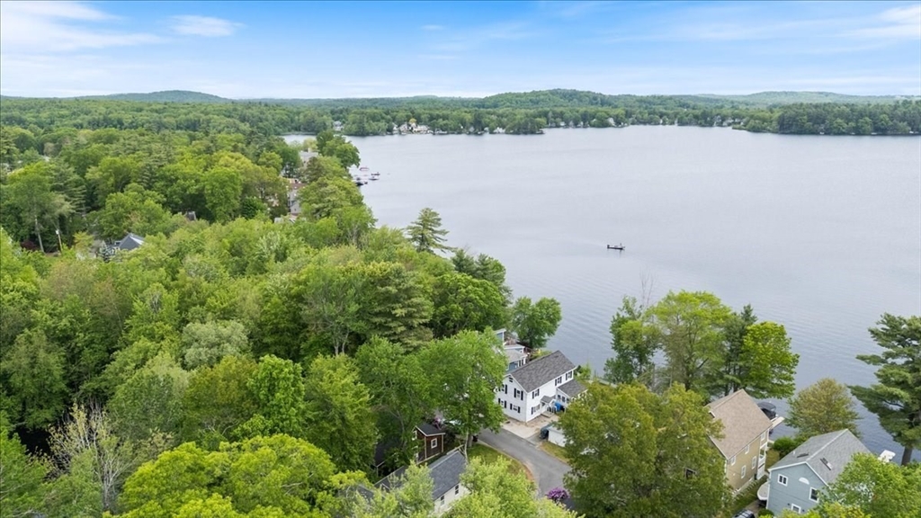 12 Shore Road Merrimac, MA 01860 - Photo 3 of 33