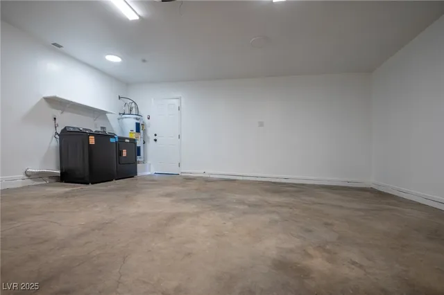 $3,490 | 405 Scenic Drive, Henderson, NV 89002