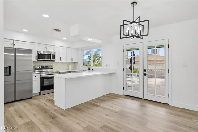 $3,490 | 405 Scenic Drive, Henderson, NV 89002