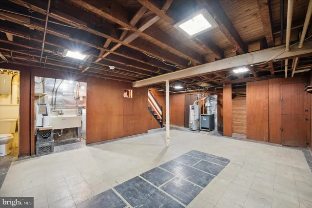 $3,300 | 459 Rock Glen Drive, Wynnewood, PA 19096