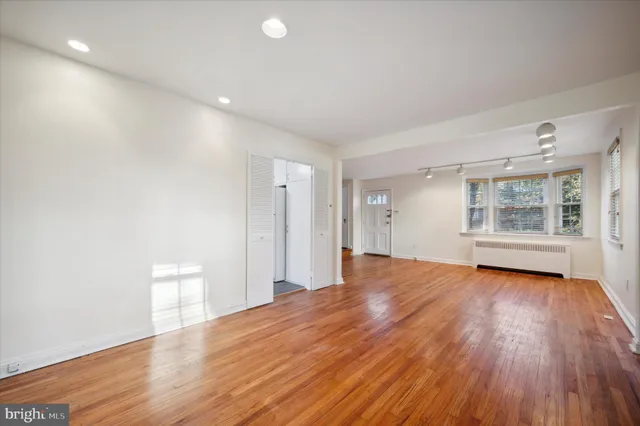 $3,300 | 459 Rock Glen Drive, Wynnewood, PA 19096