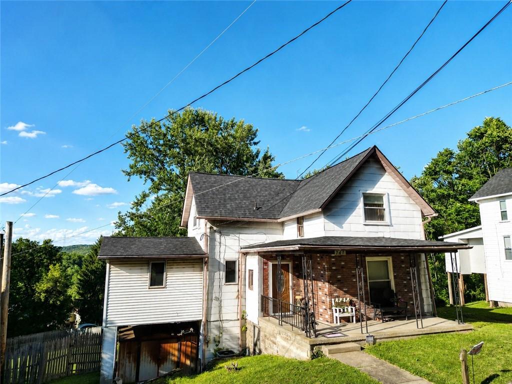 741 Center Avenue Butler, PA 16001 - Photo 20 of 27 a front view of a house with garden