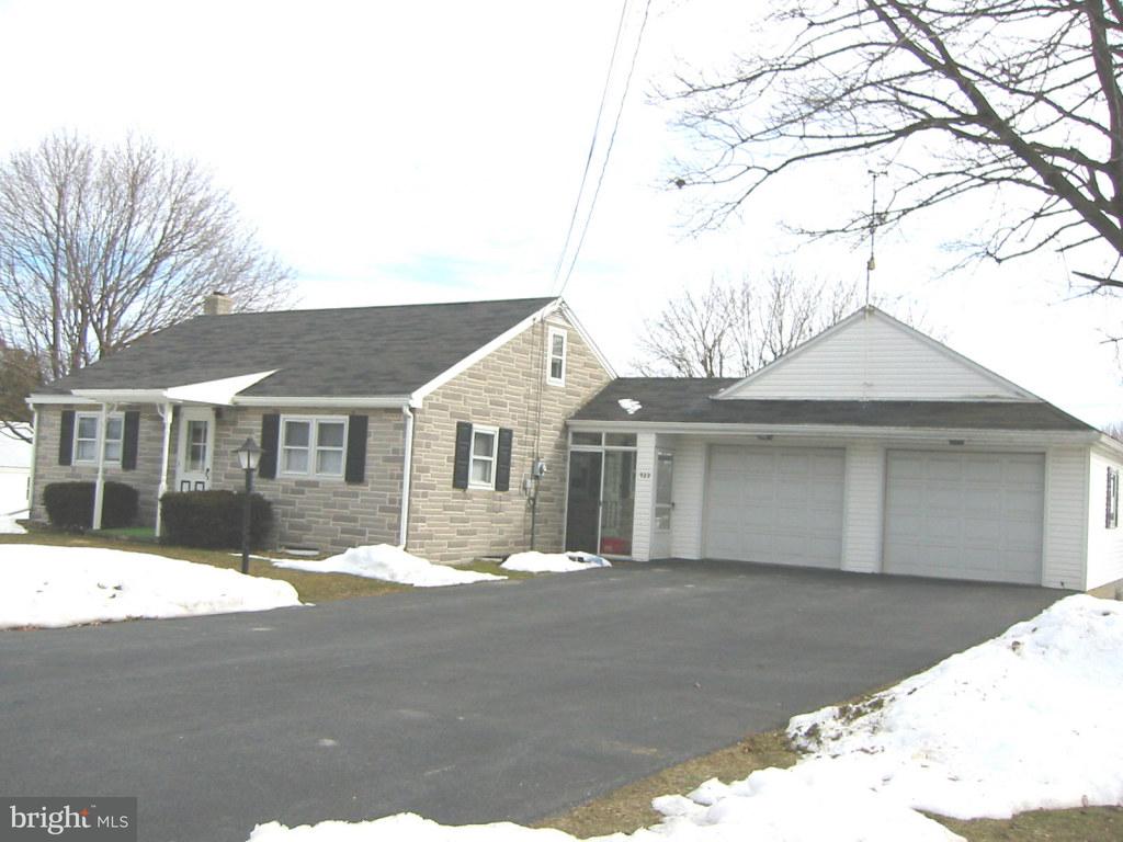 922 Rabbit Hill Road Lititz, PA 17543 - Photo 2 of 4