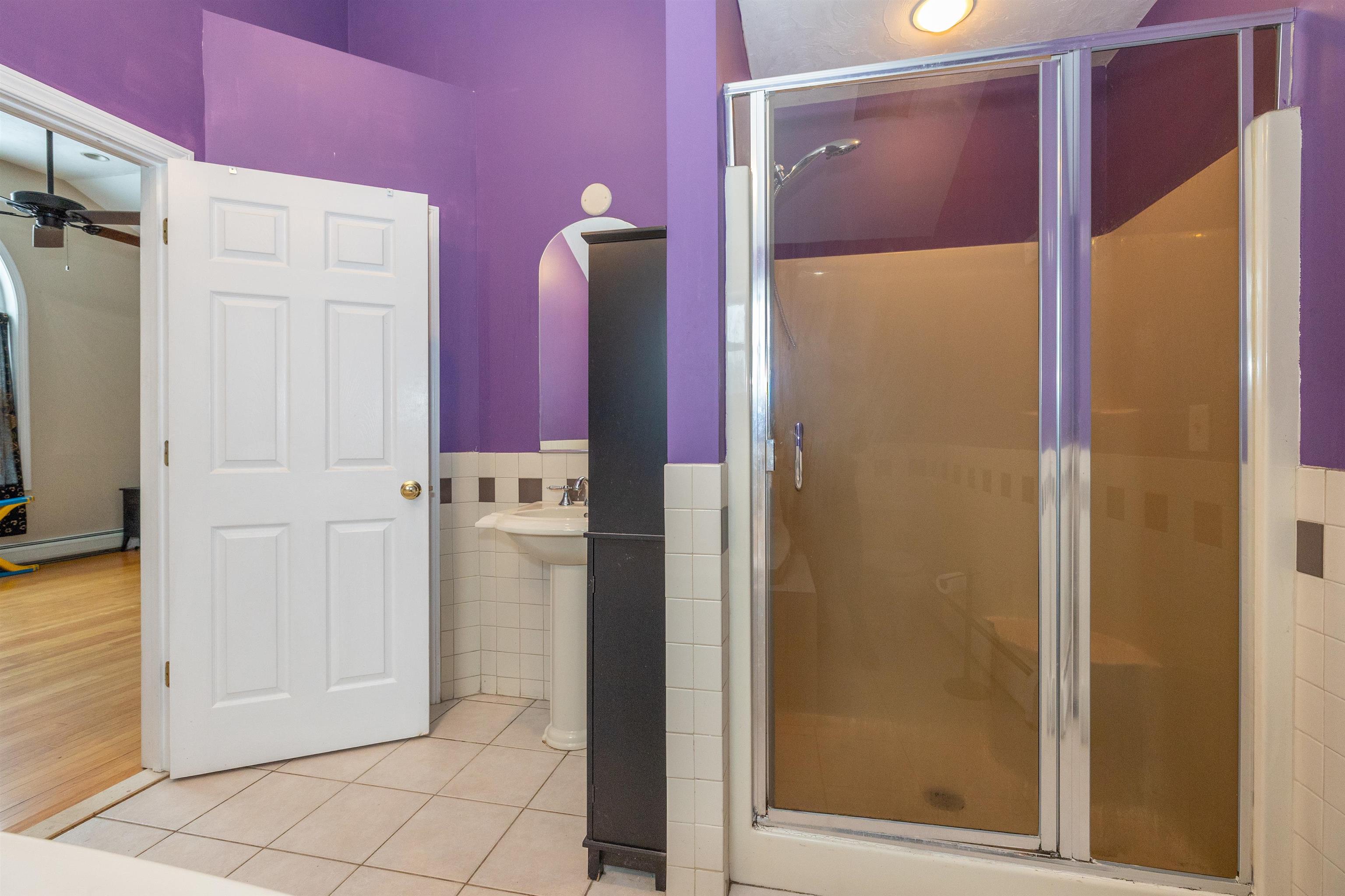 17 Grove Avenue Salem, NH 03079 - Photo 11 of 31