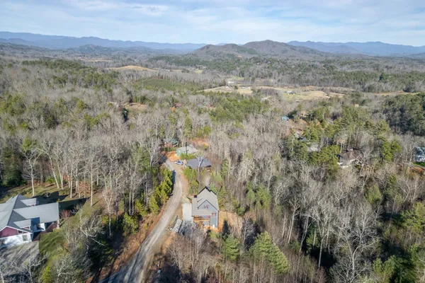$499,999 | 455 Point Overlook Trail, Murphy, NC 28906