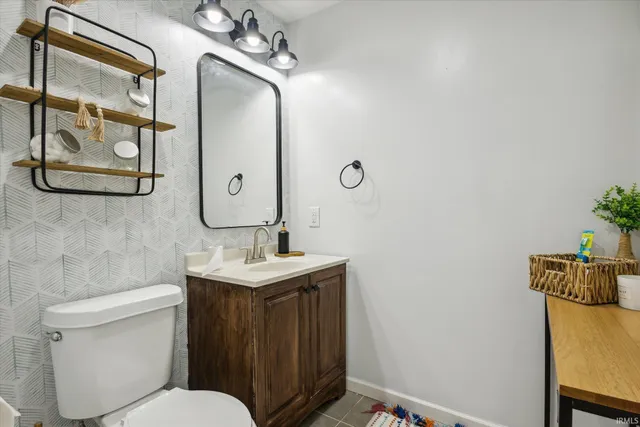 $299,900 | 25715 Burrow Trail, South Bend, IN 46628