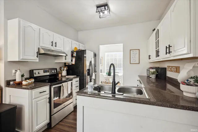 $299,900 | 25715 Burrow Trail, South Bend, IN 46628