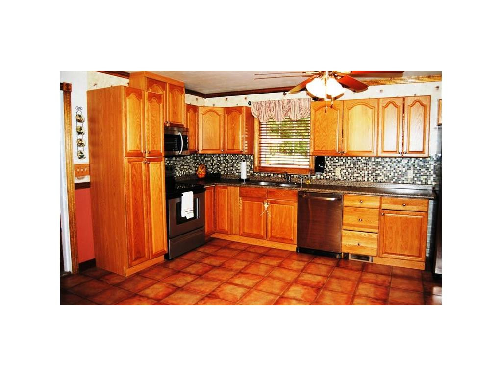 487 Minga Road Kingsport, TN 37663 - Photo 3 of 21 Updated KitchenSS Appliances