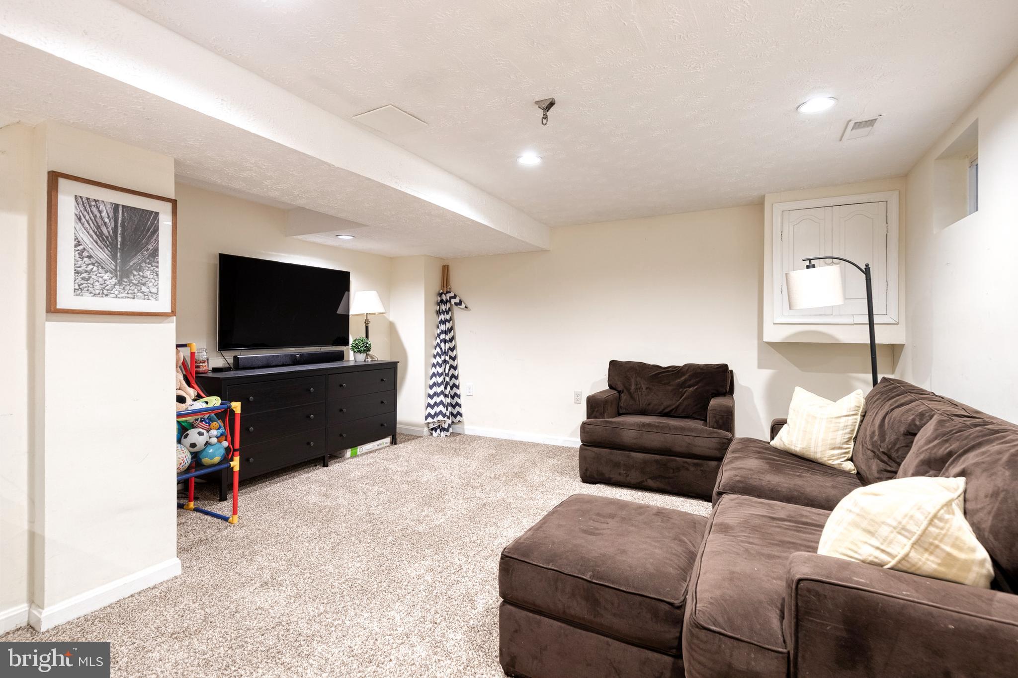 533 Brook Road Baltimore, MD 21286 - Photo 28 of 37