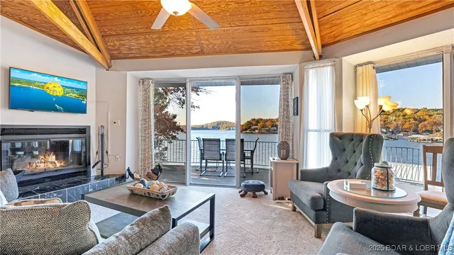 $625,000 | 31274 Ridge Lane, Rocky Mount, MO 65072