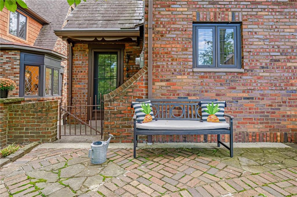 17 Roxbury Road Pittsburgh, PA 15221 - Photo 38 of 48 Gallery Image 38