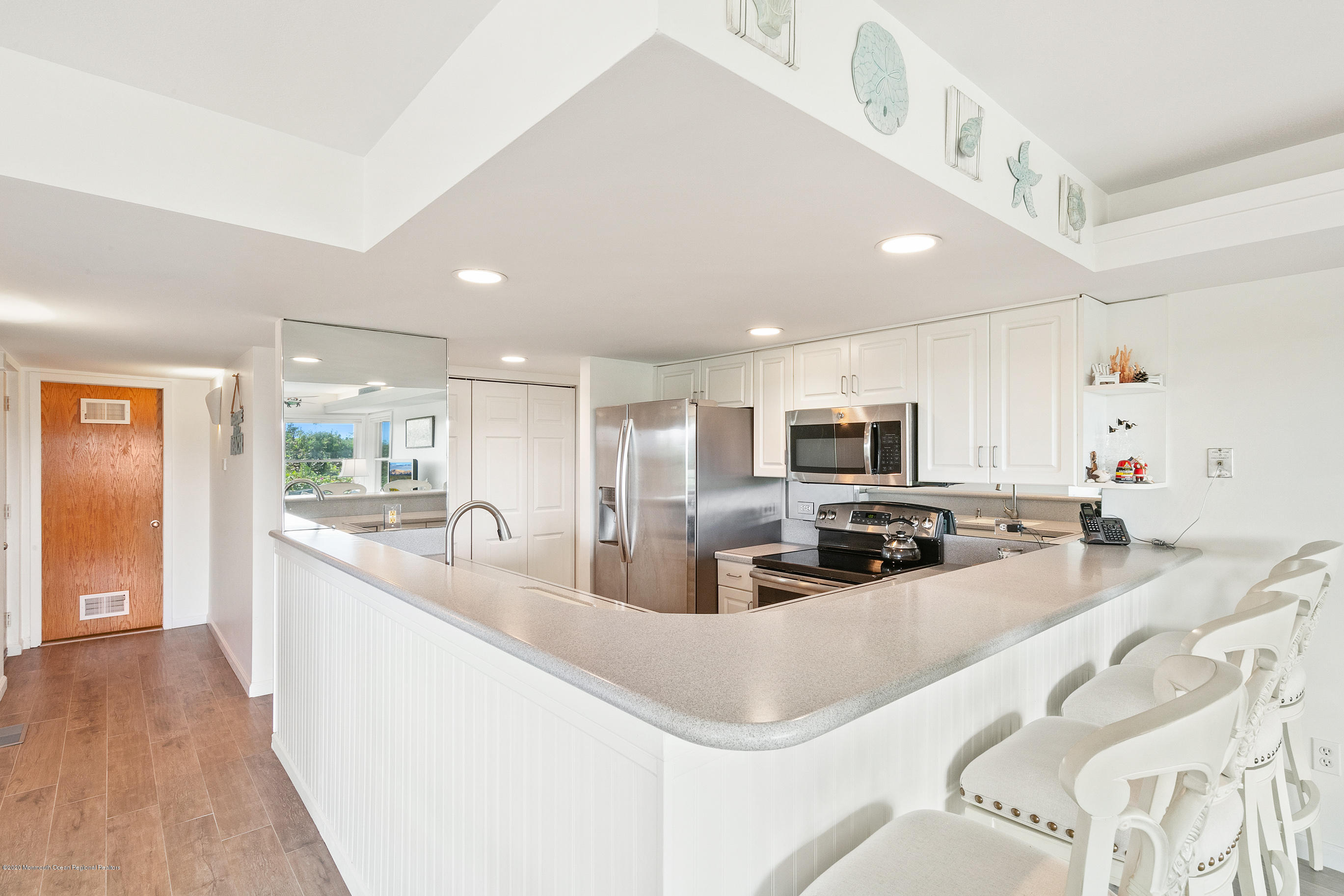 901 Ocean Avenue, Unit 902 Ship Bottom, NJ 08008 - Photo 17 of 54 901Ocean#902Online-15