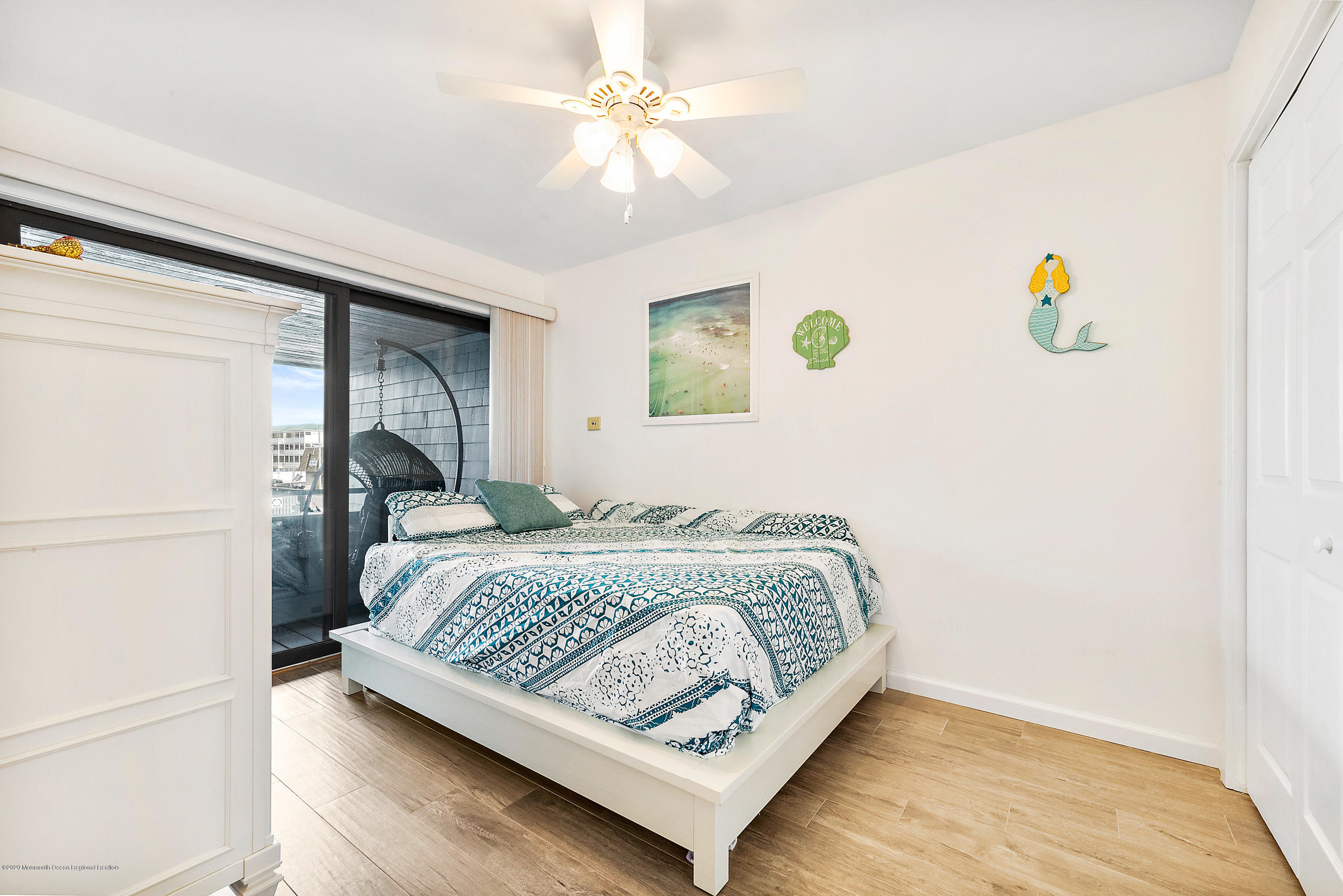 901 Ocean Avenue, Unit 902 Ship Bottom, NJ 08008 - Photo 41 of 54 901Ocean#902Online-27