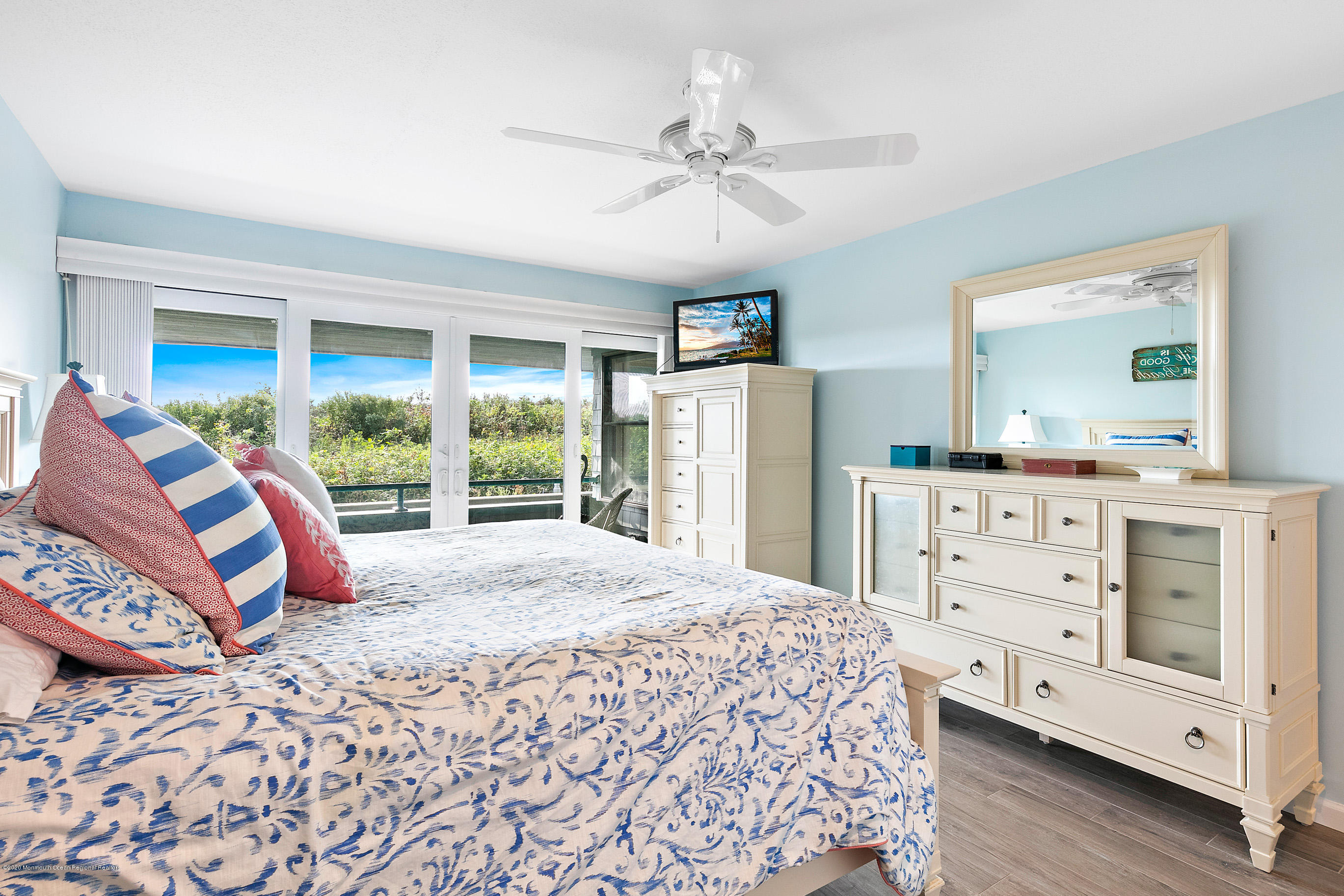 901 Ocean Avenue, Unit 902 Ship Bottom, NJ 08008 - Photo 46 of 54 901Ocean#902Online-23