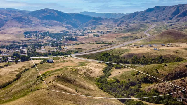 $425,000 | 442 Old Highway 55, Horseshoe Bend, ID 83629